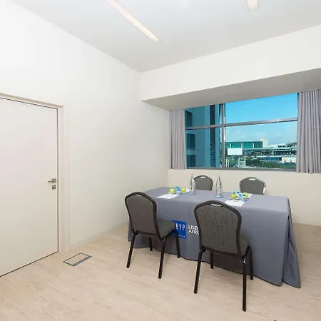 Szálloda Melia Aeroporto 4*