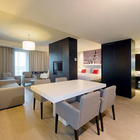 Melia Aeroporto 4* Lissabon