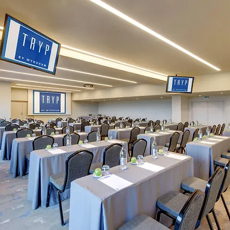 Melia Aeroporto Szálloda 4*