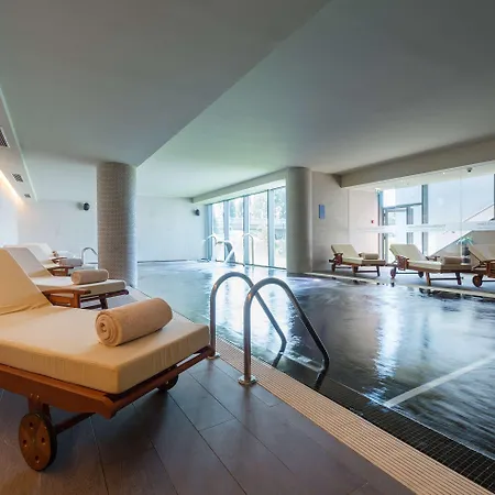 Melia Aeroporto Szálloda 4*