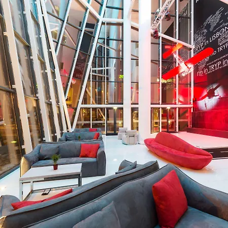 Melia Aeroporto Лісабон