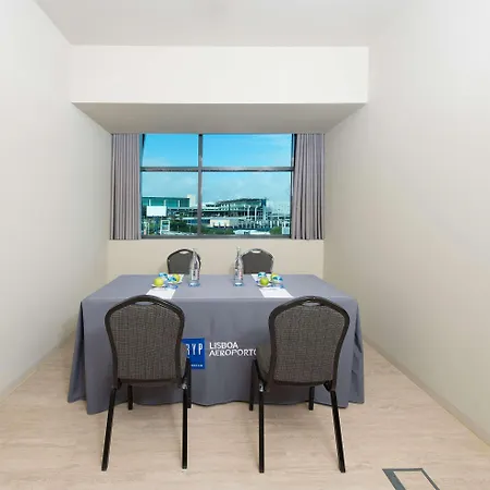 Szálloda Melia Aeroporto 4*