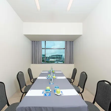 Melia Aeroporto 4* Lisbon