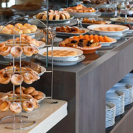 Melia Aeroporto Готель