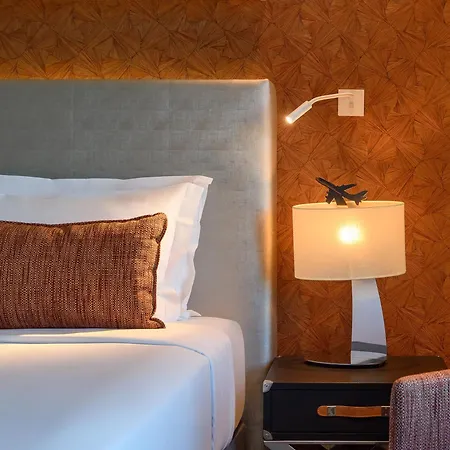 Melia Aeroporto Готель