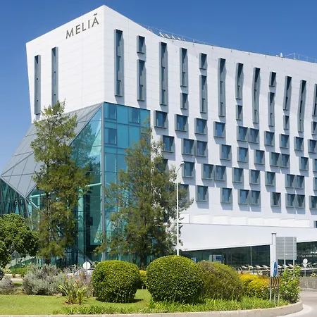 Melia Aeroporto Szálloda 4*