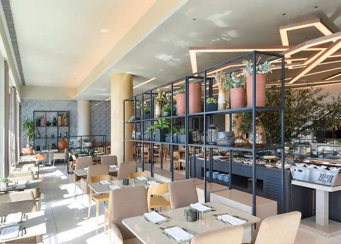 Готель Melia Aeroporto Лісабон