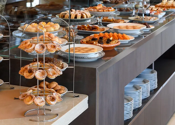 Melia Aeroporto Готель