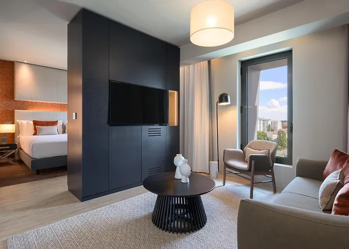 Melia Aeroporto Готель 4*