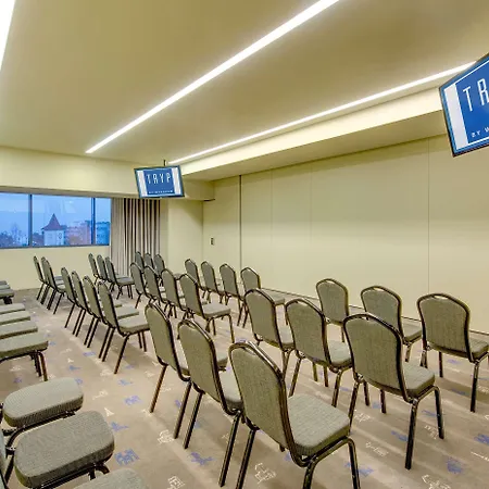 Melia Aeroporto Готель
