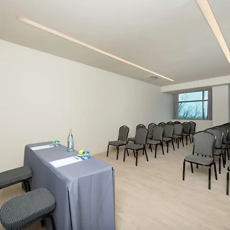 Melia Aeroporto Лісабон