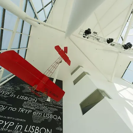 Melia Aeroporto Готель Лісабон