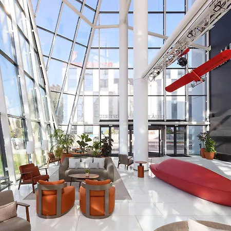 Готель Melia Aeroporto Лісабон