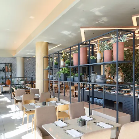 Готель Melia Aeroporto Лісабон